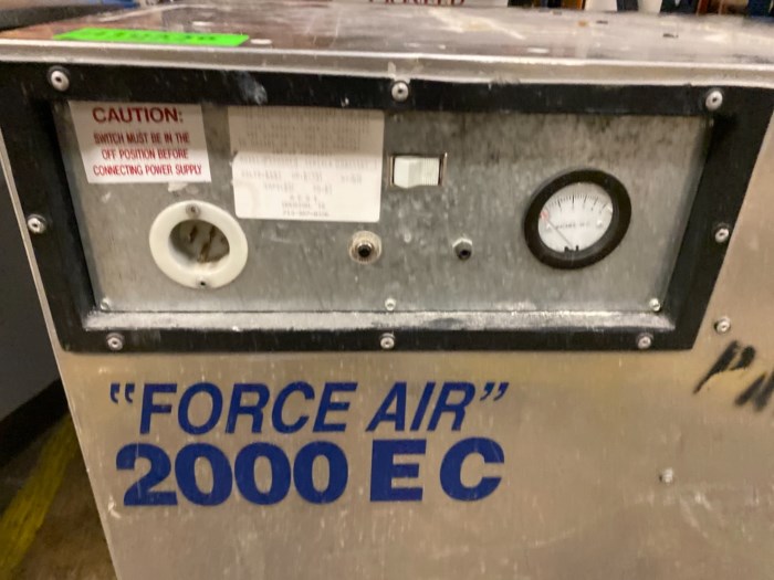 (1) ACSI Force Air 2000 EC Air Scrubber for sale