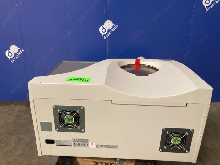 (1) Beckman Coulter Optima Max XP Ultracentrifuge for sale