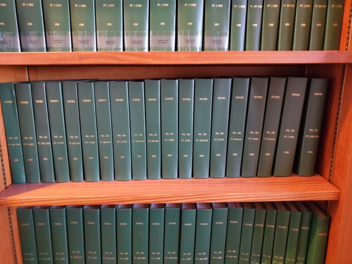 (1) Lot of Laboratory Journals (Science) B3.3.002 for sale