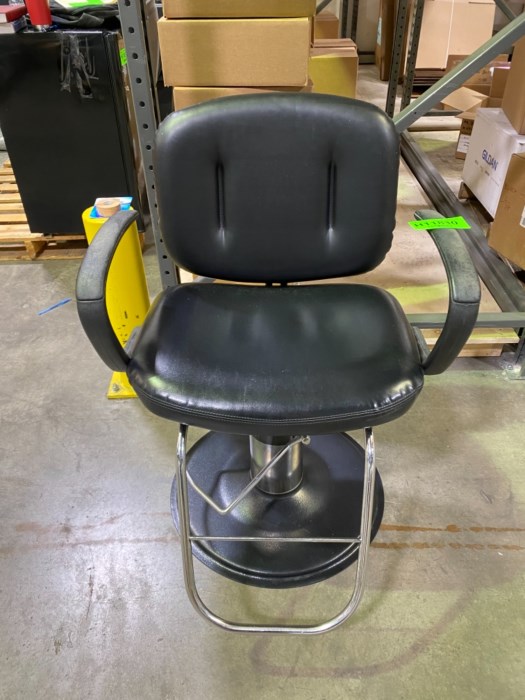 (1) Salon Hydraulic Styling Chair for sale