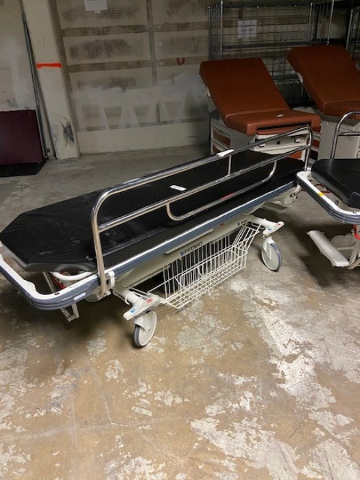 (1) Stretcher for sale