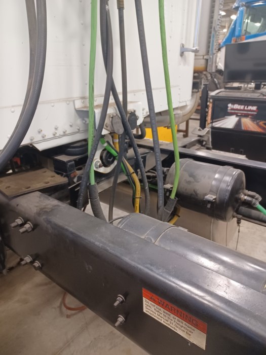 2006 Freightliner FLD120 Glider Kit (Training Model, No Motor, No Transmission & No Title) for sale