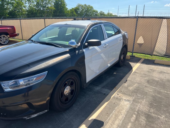 2013 Police Cruiser(Ford Taurus) **Running At Time of