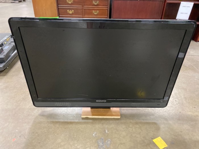(3) Assorted Flat Screen Tv’s for sale