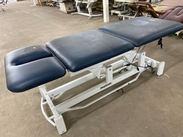 3 section Physical Therapy Hi Lo Treatment Table by metron for sale
