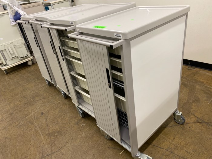 (4) Innerspace Medical Hospital Rolling Carts with Pull Out Drawers for