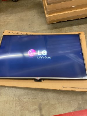 55 inch LG flat screen TV for sale