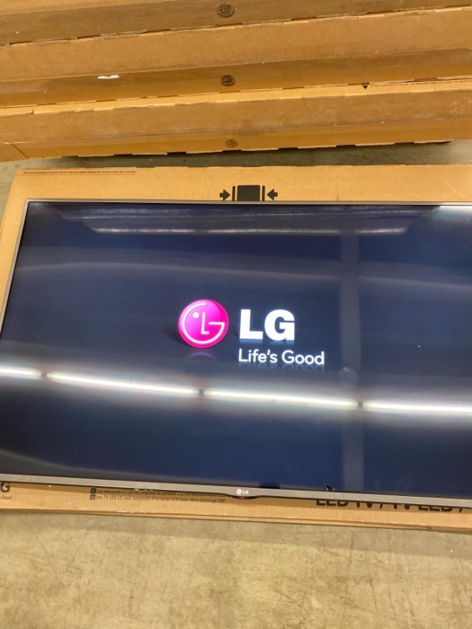 55 inch LG flat screen TV for sale