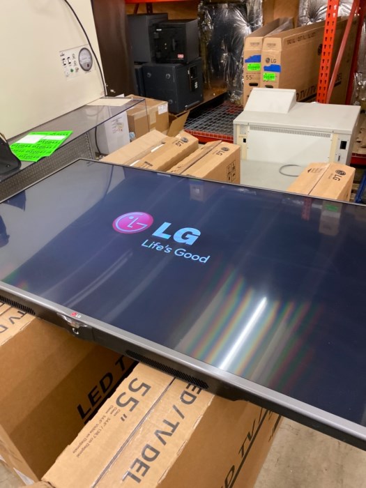 55 inch LG flatscreen TV Display for sale