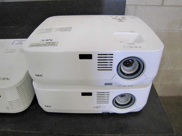 (6) Assorted Projectors for sale
