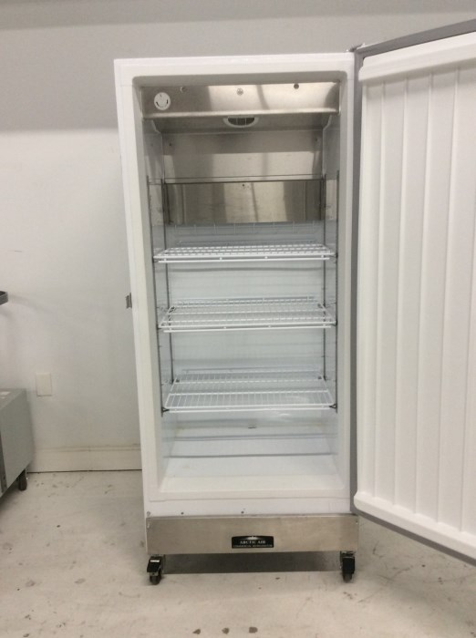 ARCTIC AIR R22CW13 COMMERCIAL REFRIGERATOR for sale