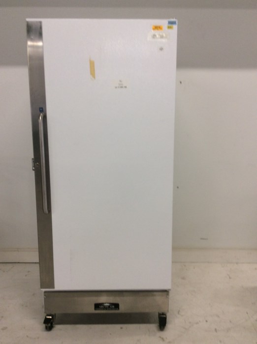 ARCTIC AIR R22CW13 COMMERCIAL REFRIGERATOR for sale