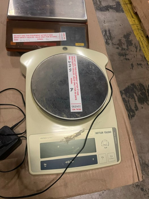 Assorted Digital Scales and Balances *Lot of 7* for sale