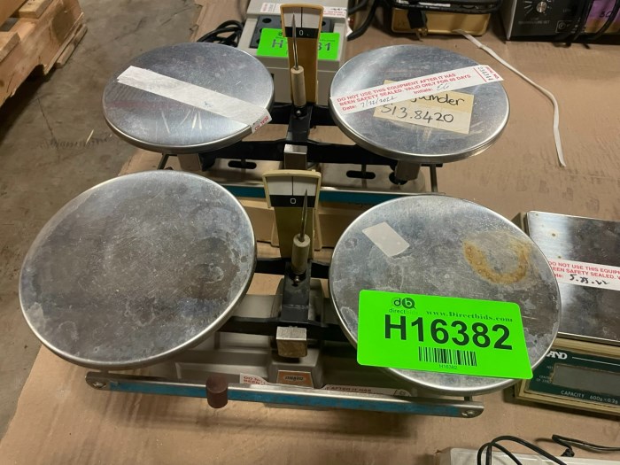 Assorted Digital Scales and Balances *Lot of 7* for sale