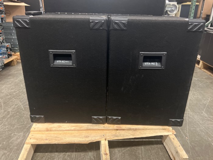 Assorted Speakers/Audio Equipment (Lot of 1 Pallet) for sale