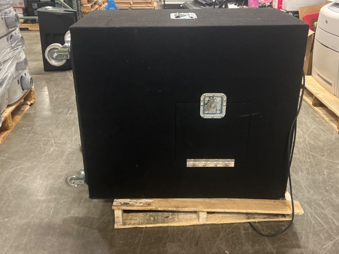 Assorted Speakers/Audio Equipment (Lot of 1 Pallet) for sale