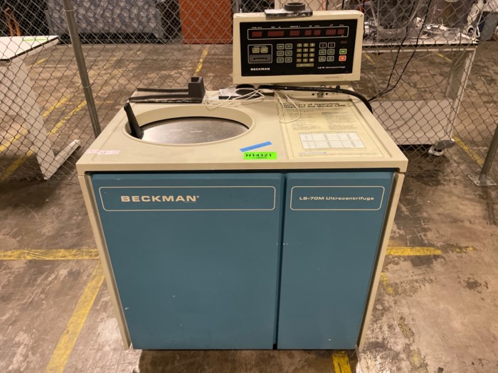 Beckman L870M Ultracentrifuge for sale