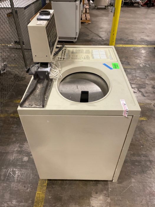 Beckman L870M Ultracentrifuge for sale