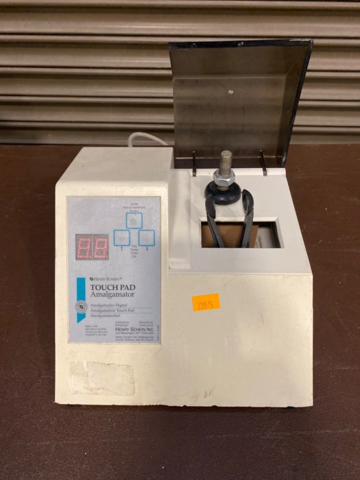 Bio Rad Econo Buffer Selector + Bio Rad Econo System Controller + Touch