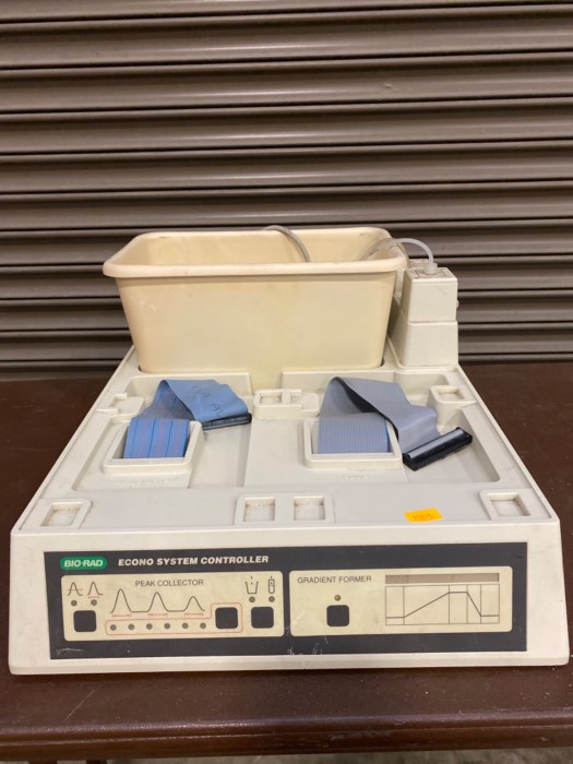 Bio Rad Econo Buffer Selector + Bio Rad Econo System Controller + Touch