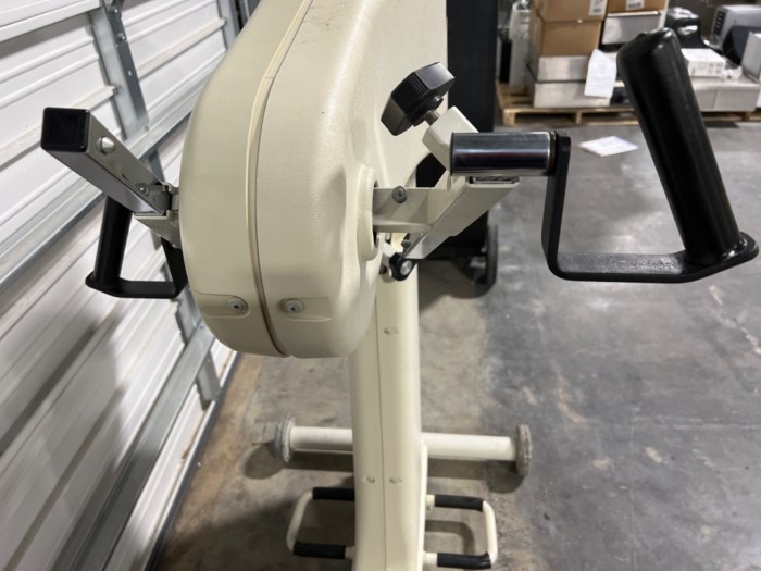 BIODEX UBC MED BIKE (powers on) for sale