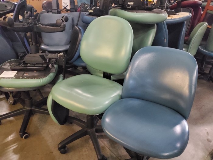 Bulk Lot of Assorted Office Chairs for sale