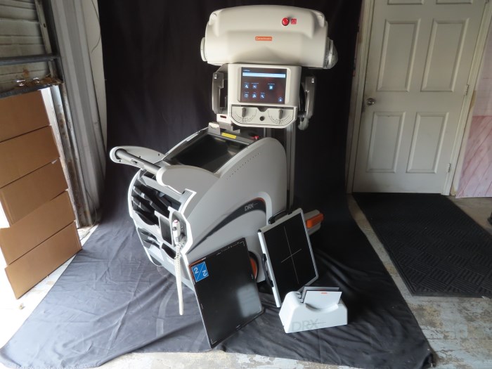 CARESTREAM DRXREVOLUTION MOBILE XRAY SYSTEM W/ XFactor DR Panel DRX