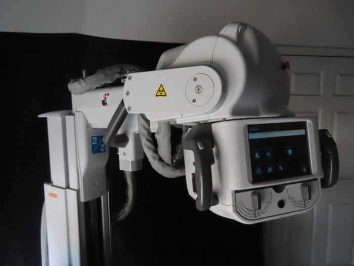 CARESTREAM DRXREVOLUTION MOBILE XRAY SYSTEM W/ XFactor DR Panel DRX