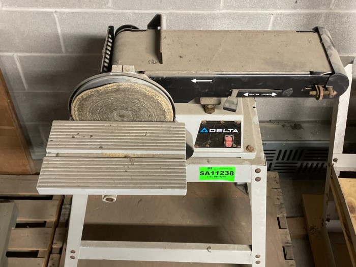 Delta Model 31695 6” Belt/9” Disc Sander for sale