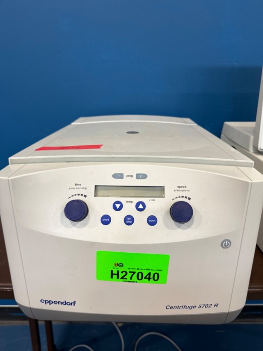 Eppendorf Centrifuge 5702 R + Eppendorf Centrifuge 5417 R + Eppendorf ...