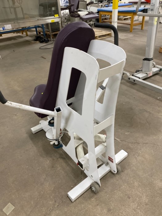 Exercise equipment hydraulic chest machine brand unknown for sale