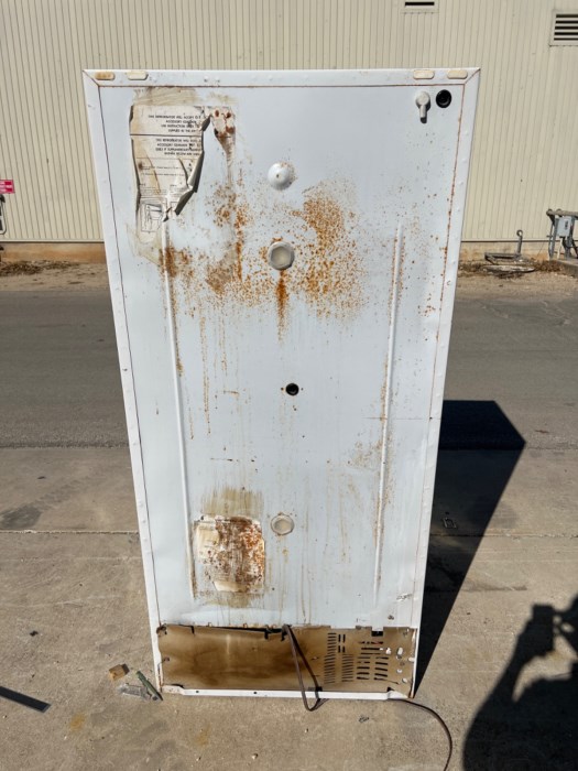 General Electric Model TBF18DDR Upright Freezer/Refrigerator Combo for sale