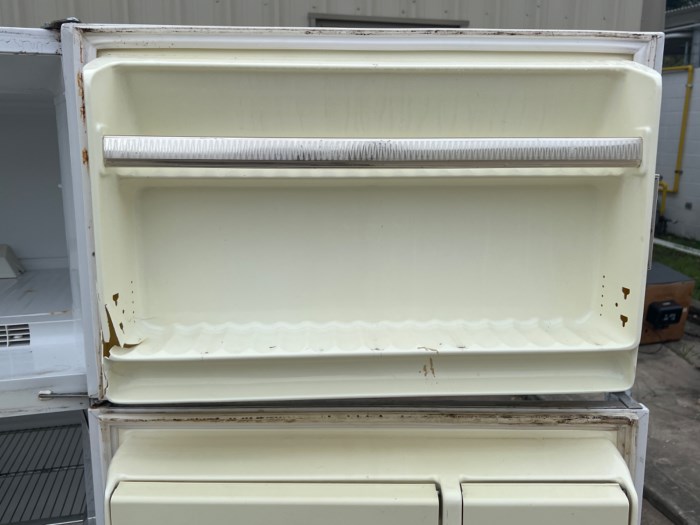 General Electric Model TBF18DTB Upright Freezer/Refrigerator Combo for sale