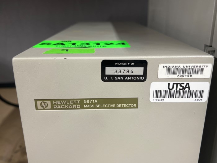 HewlettPackard Packard 5890 Series II Gas Chromatograph w/ 5971A Mass