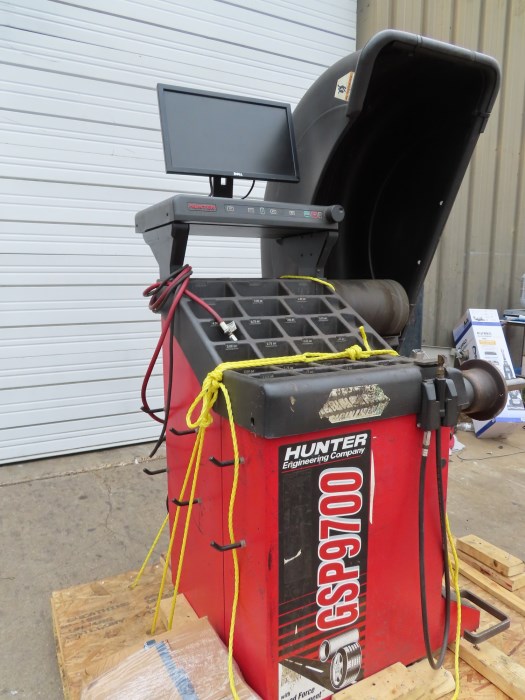 Hunter GSP 9712 Road Force Wheel Balancer for sale