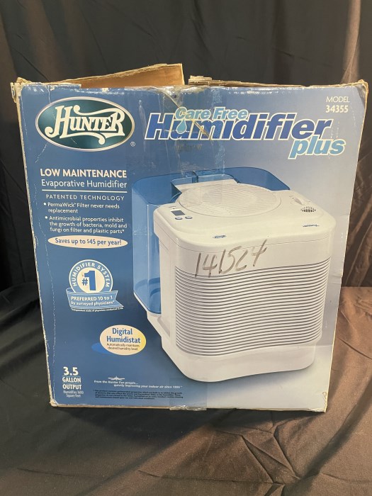 Hunter Model 34355 Care Evaporative Humidifier Plus for sale