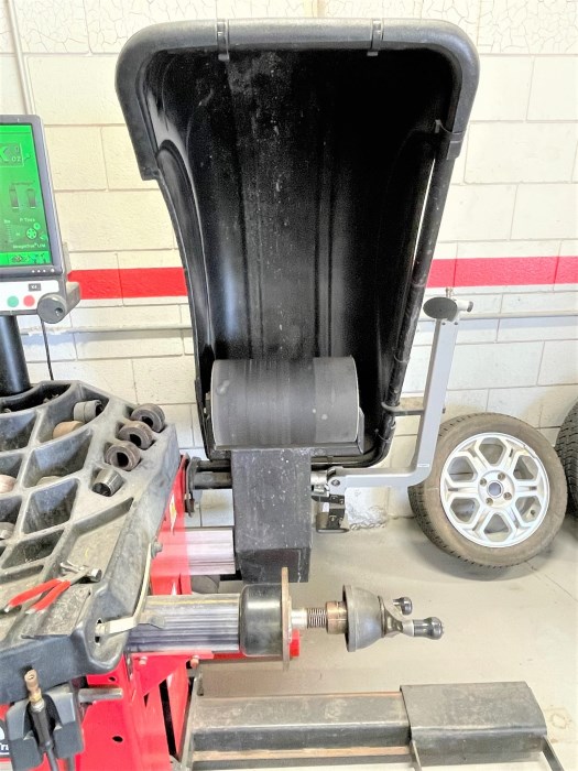 Hunter Road Force Wheel Balancer GSP9722 for sale