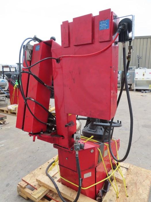 Hunter TC3250 Rim Clamp Wheel Tire Machine Changer for sale