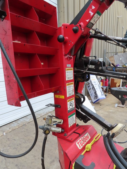 Hunter TC3250 Rim Clamp Wheel Tire Machine Changer for sale