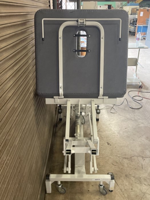 Huntleigh Akron Adjustable Therapy Bed for sale