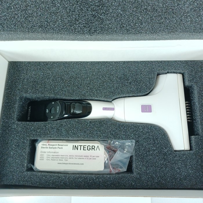 Integra ViaFlo 4121 8Channel Voyager Pipette (.50 12.50uL) for sale