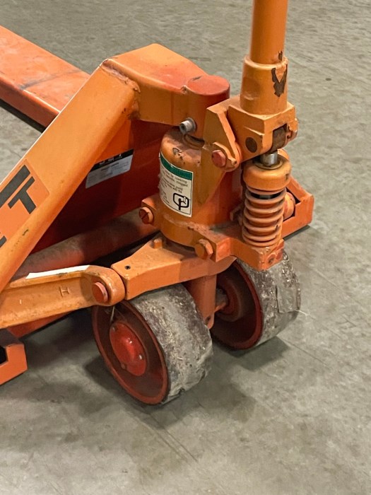 Jet Hydraulic Pallet Jack Needs Repair for sale