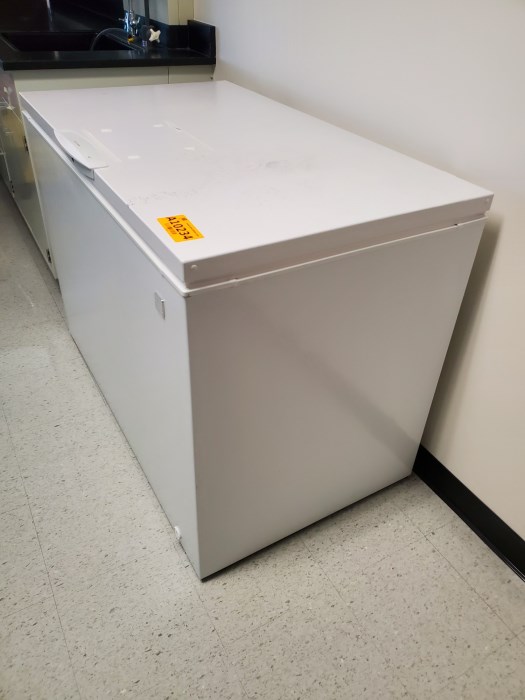 Kenmore Heavy Duty Chest Freezer (B2.3.333) for sale