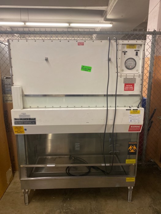 Lab Hood SterilGard Hood, the baker company for sale