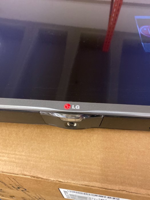 LG 55 inch flatscreen TV for sale