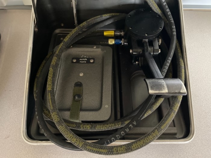 Lot of (2) Scientific Equipment Manufacturing Corp Hypodermic Jet