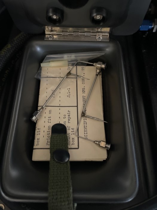 Lot of (2) Scientific Equipment Manufacturing Corp Hypodermic Jet