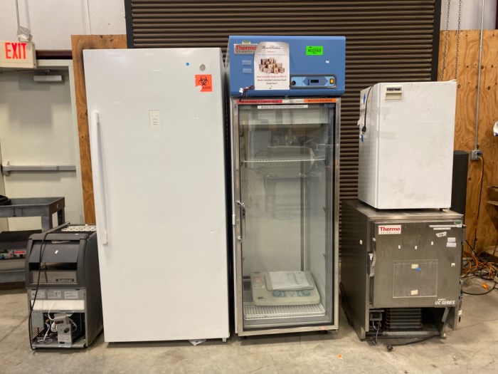 Lot of 5 Refrigerators systems for sale