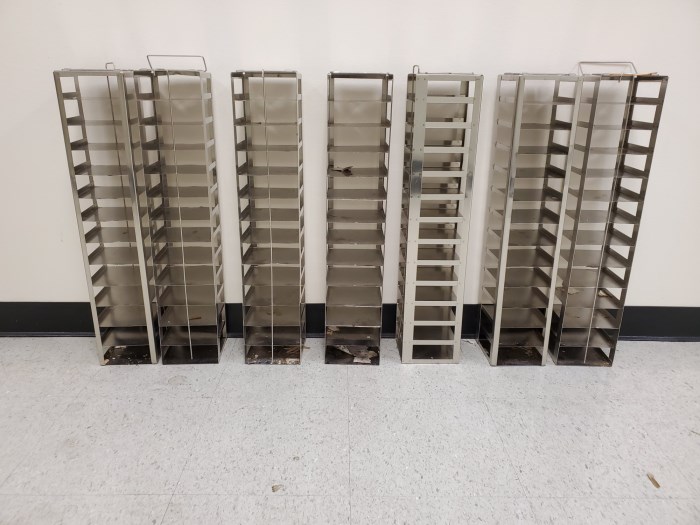 Lot of (7) Stainless Specimen Trays (B2.3.304) for sale