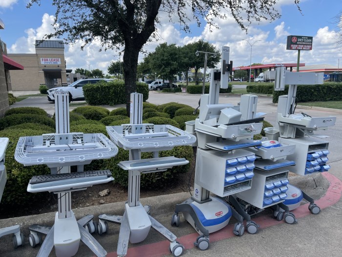 Lot of 8 Mobile Computer CART Workstations (ENOVATE ERGOTRON RUBBERMAID) for sale